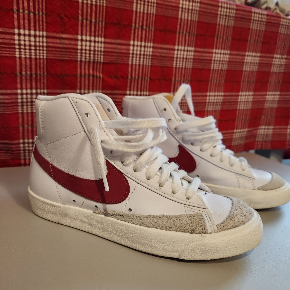 Nike blaze mid